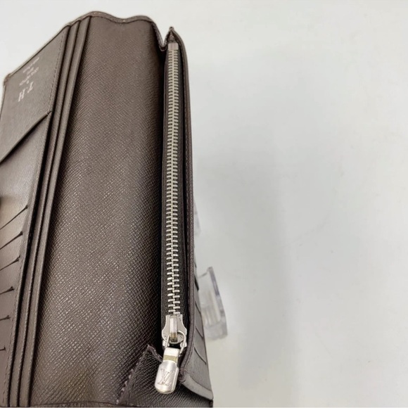 Auth Louis Vuitton Taiga Brown Portefeuille Brother  M61697 EUC DC IN PHOTO - Picture 7 of 16